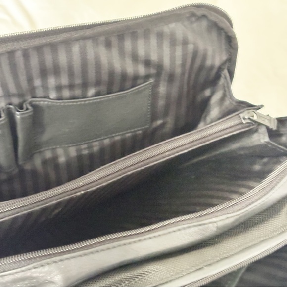 TUMI Laptop Briefcase Art Folio Zip Case Bag in Black BALLISTIC Nylon/Leather - Picture 10 of 16
